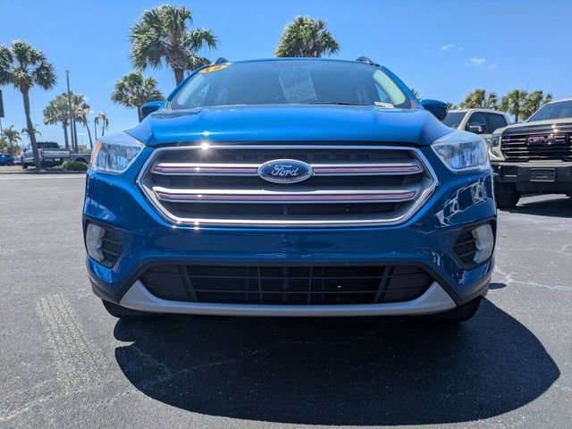 Used 2018 Ford Escape SE w/ SE Sync 3 Package FWD image 9