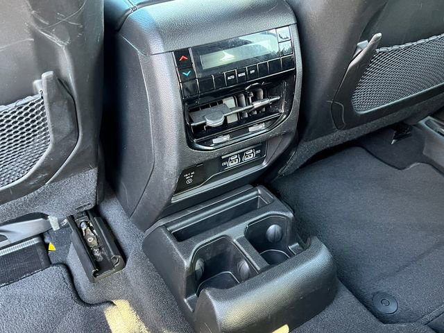 Used 2023 Jeep Grand Cherokee L Laredo image 36