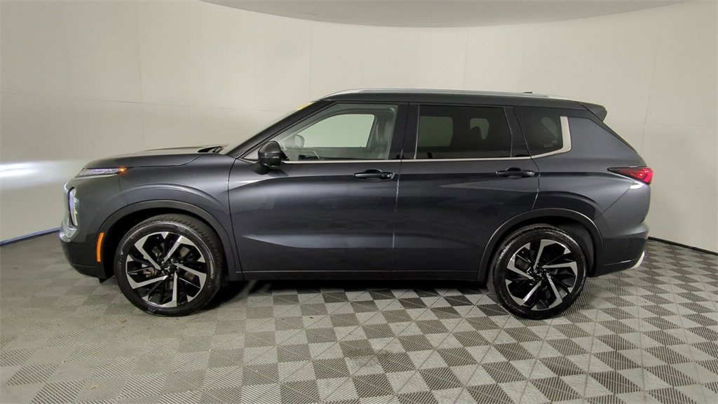 Used 2024 Mitsubishi Outlander SEL image 8