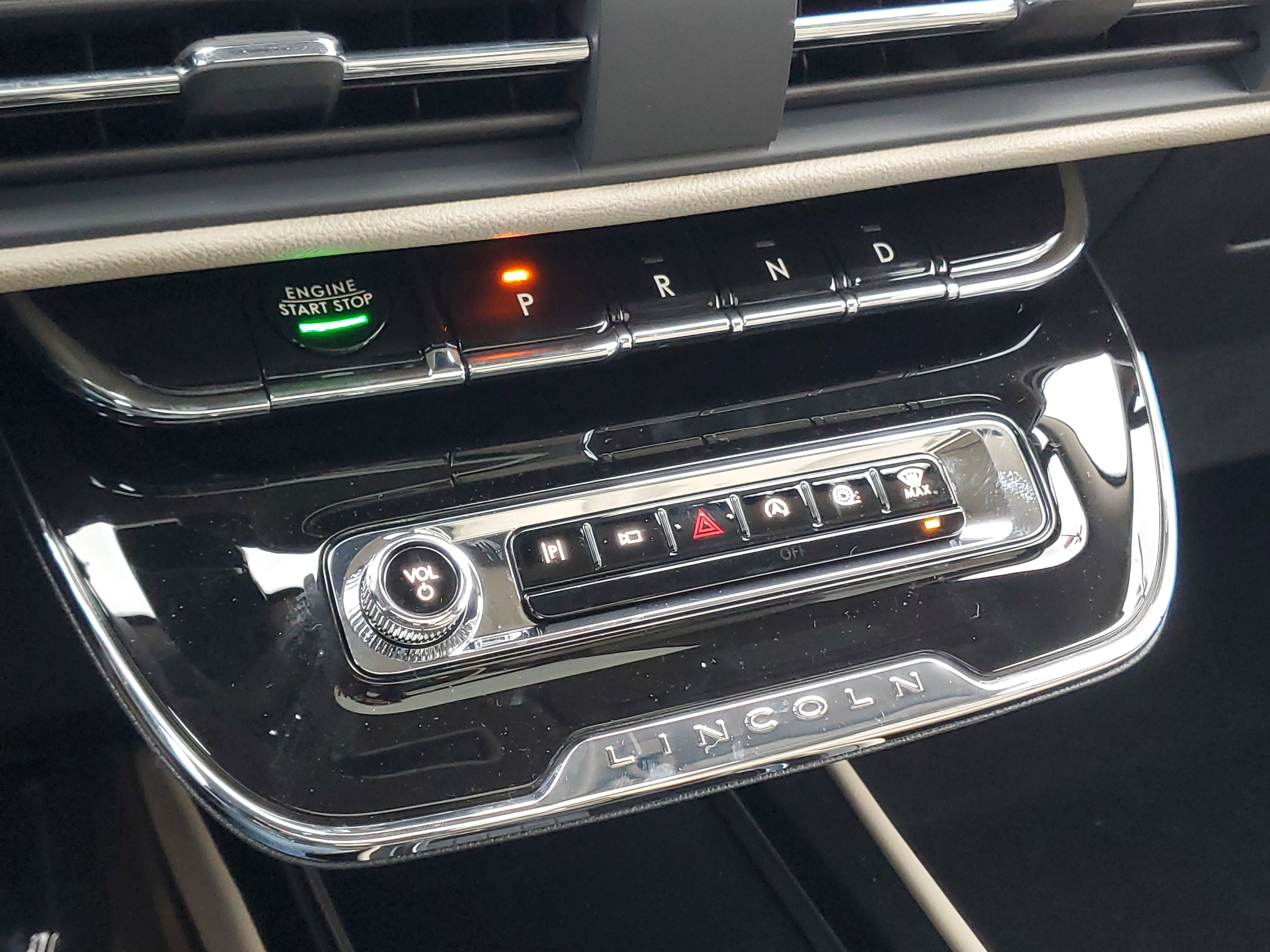 New 2026 Lincoln Corsair Premiere image 22