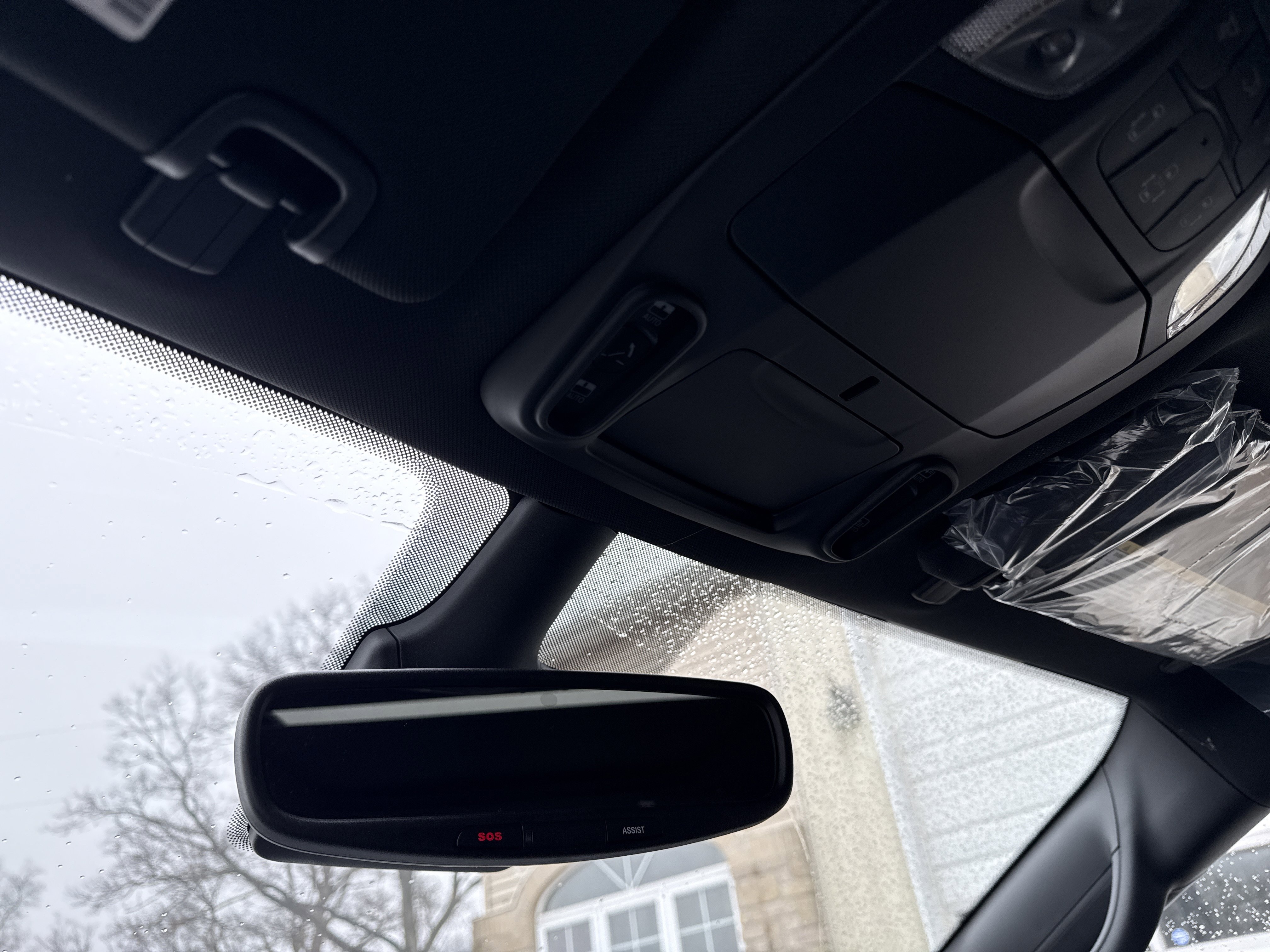 New 2026 Chrysler Pacifica Limited w/ Uconnect Theater Family Group image 21