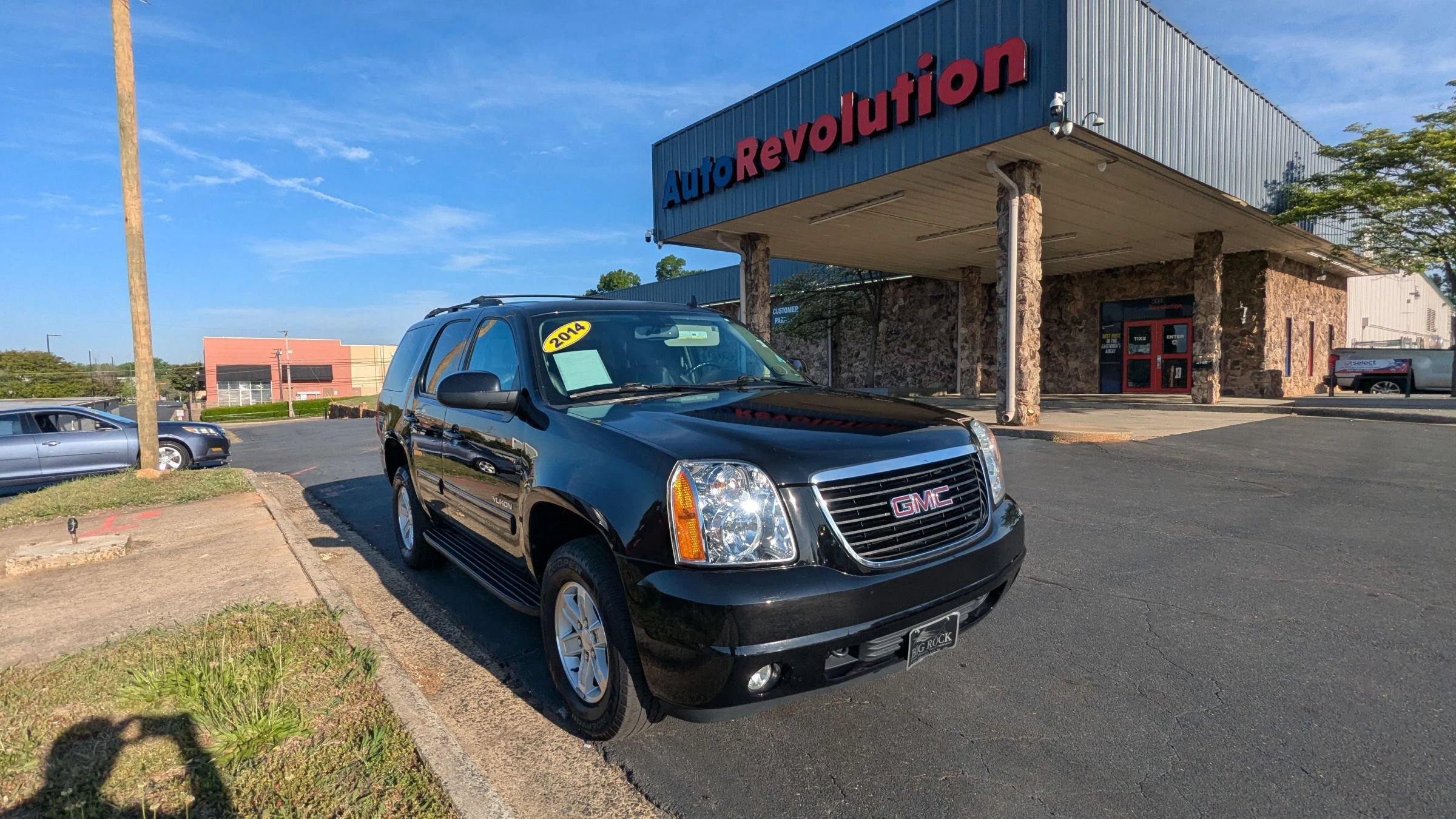 Used 2014 GMC Yukon SLT AWD/4WD image 1
