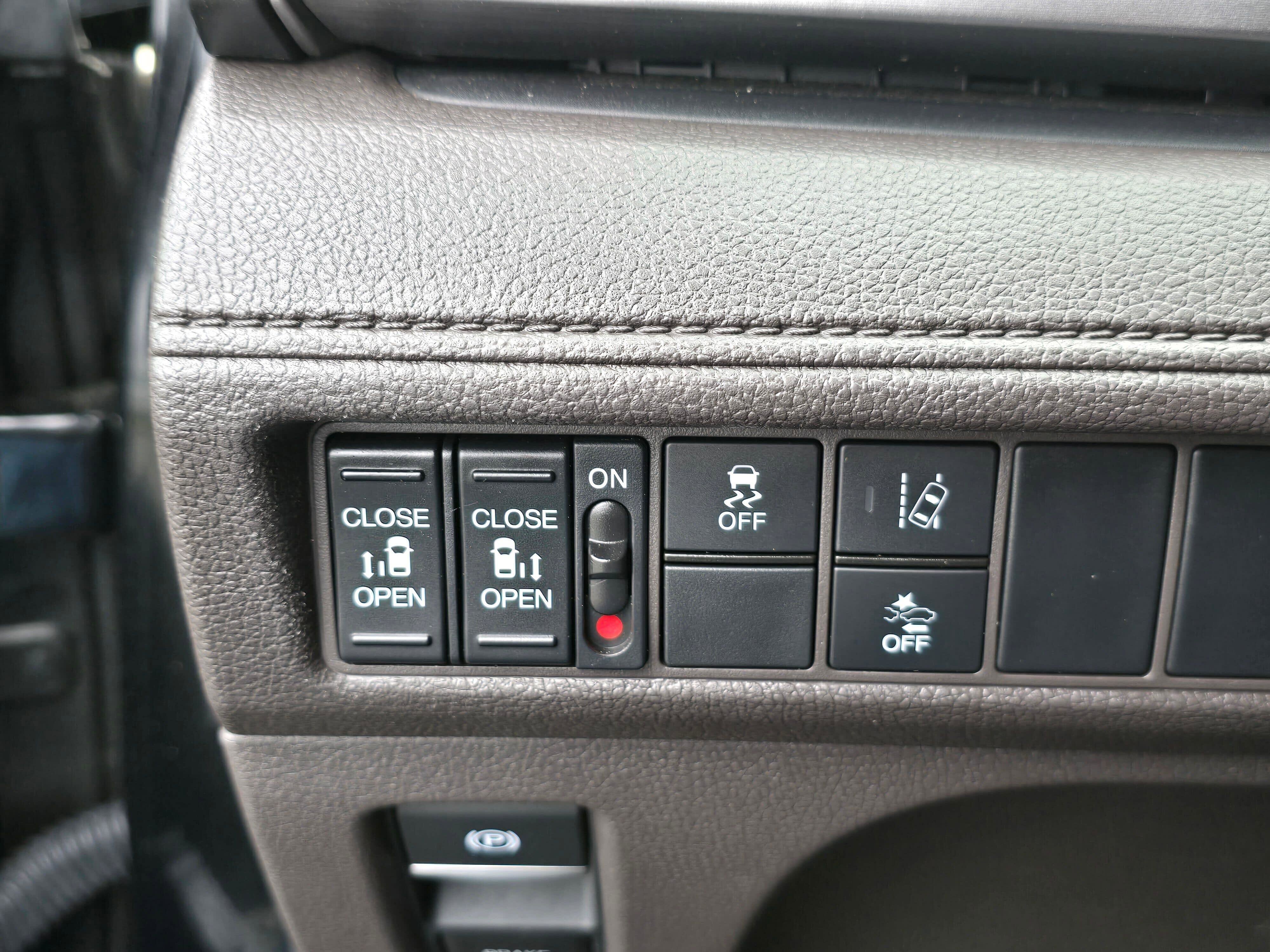 Used 2019 Honda Odyssey EX image 25
