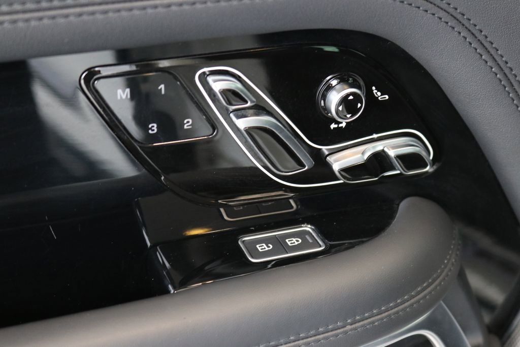 Used 2021 Land Rover Range Rover P525 Westminster Edition LWB image 14