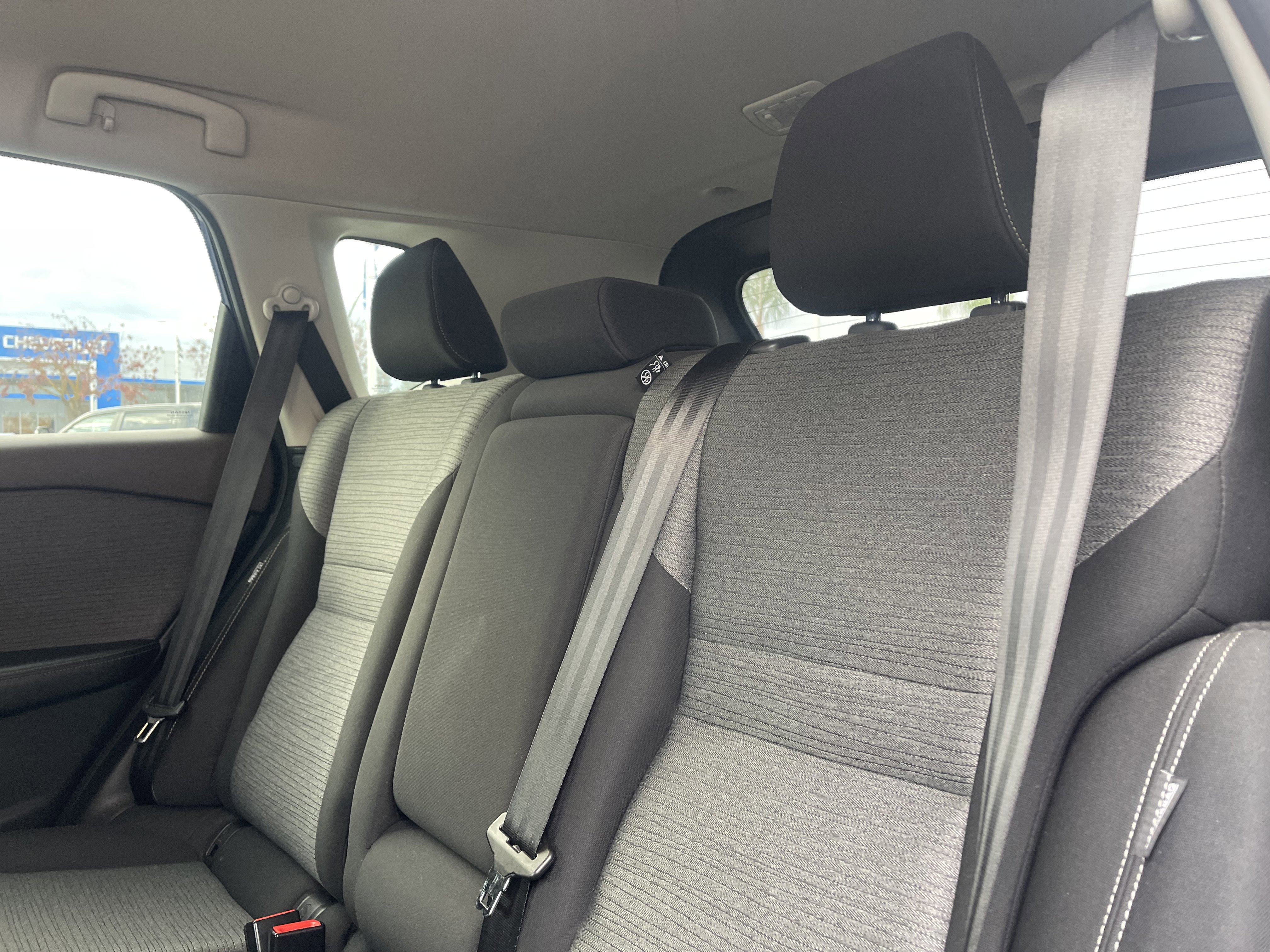 Used 2023 Nissan Rogue SV image 22