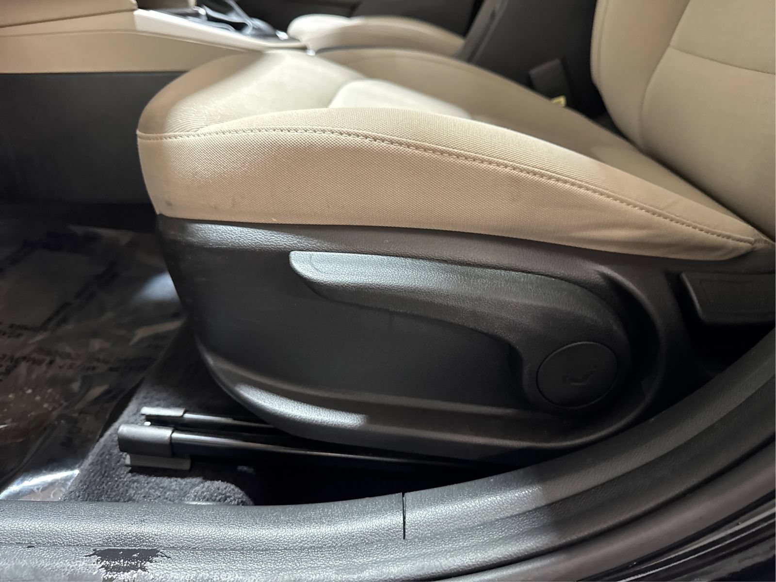 Used 2018 Hyundai Elantra SEL FWD image 18