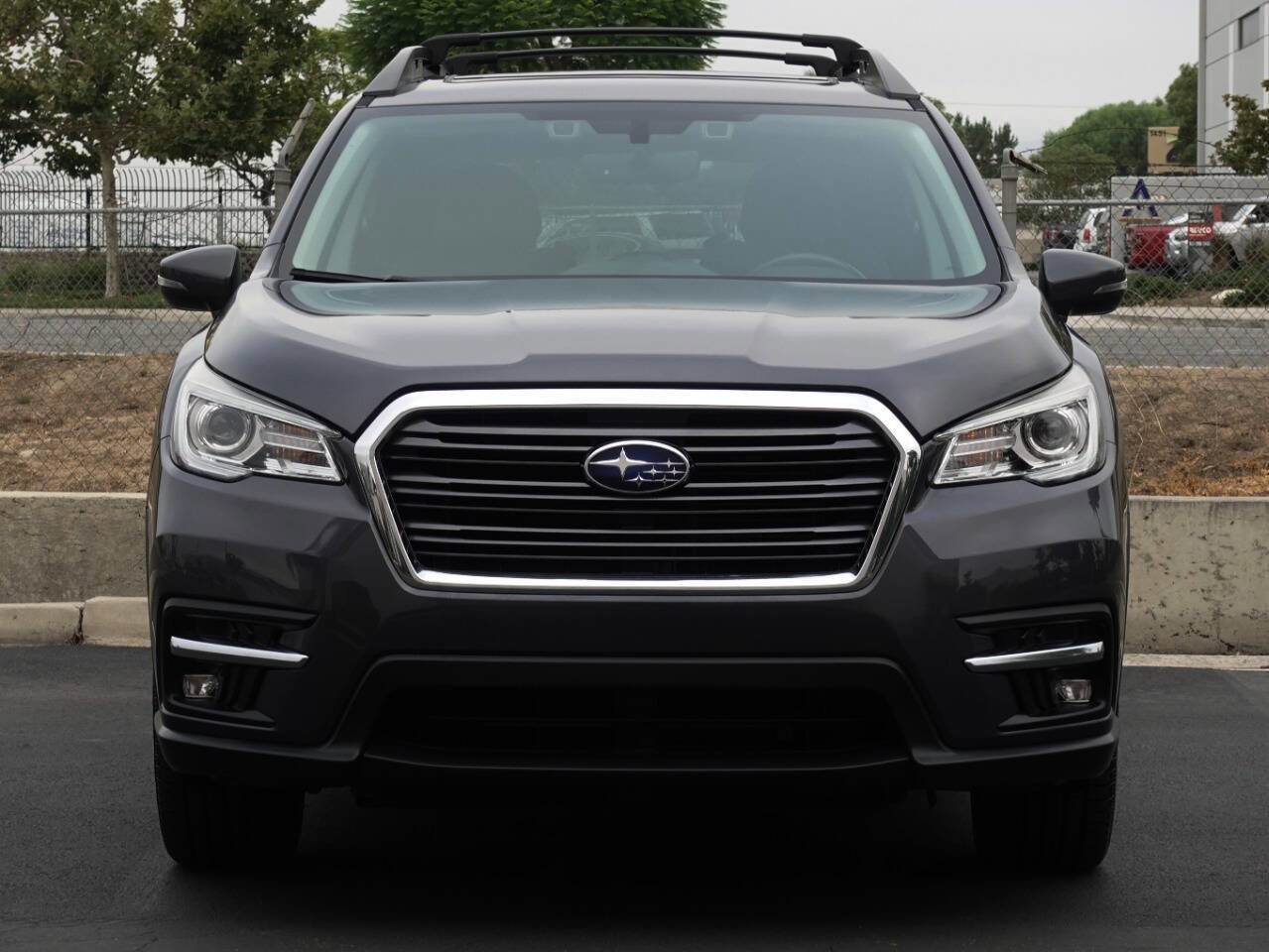Used 2019 Subaru Ascent Limited w/ Popular Package #2 image 2