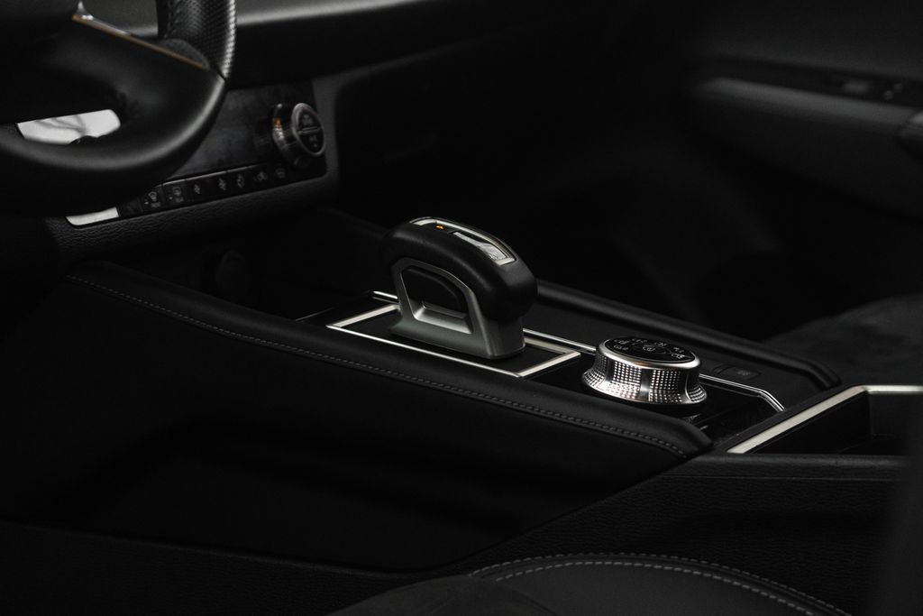 Used 2024 Mitsubishi Outlander SE Black Edition image 33