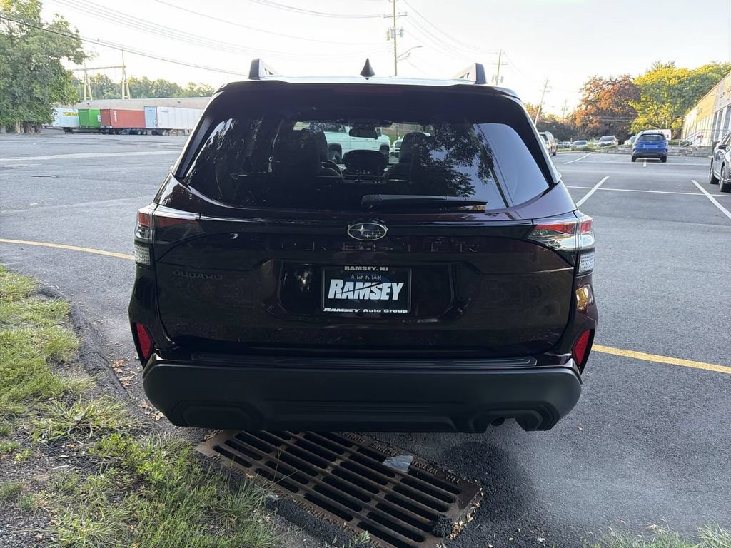 Used 2026 Subaru Forester Premium AWD/4WD image 7