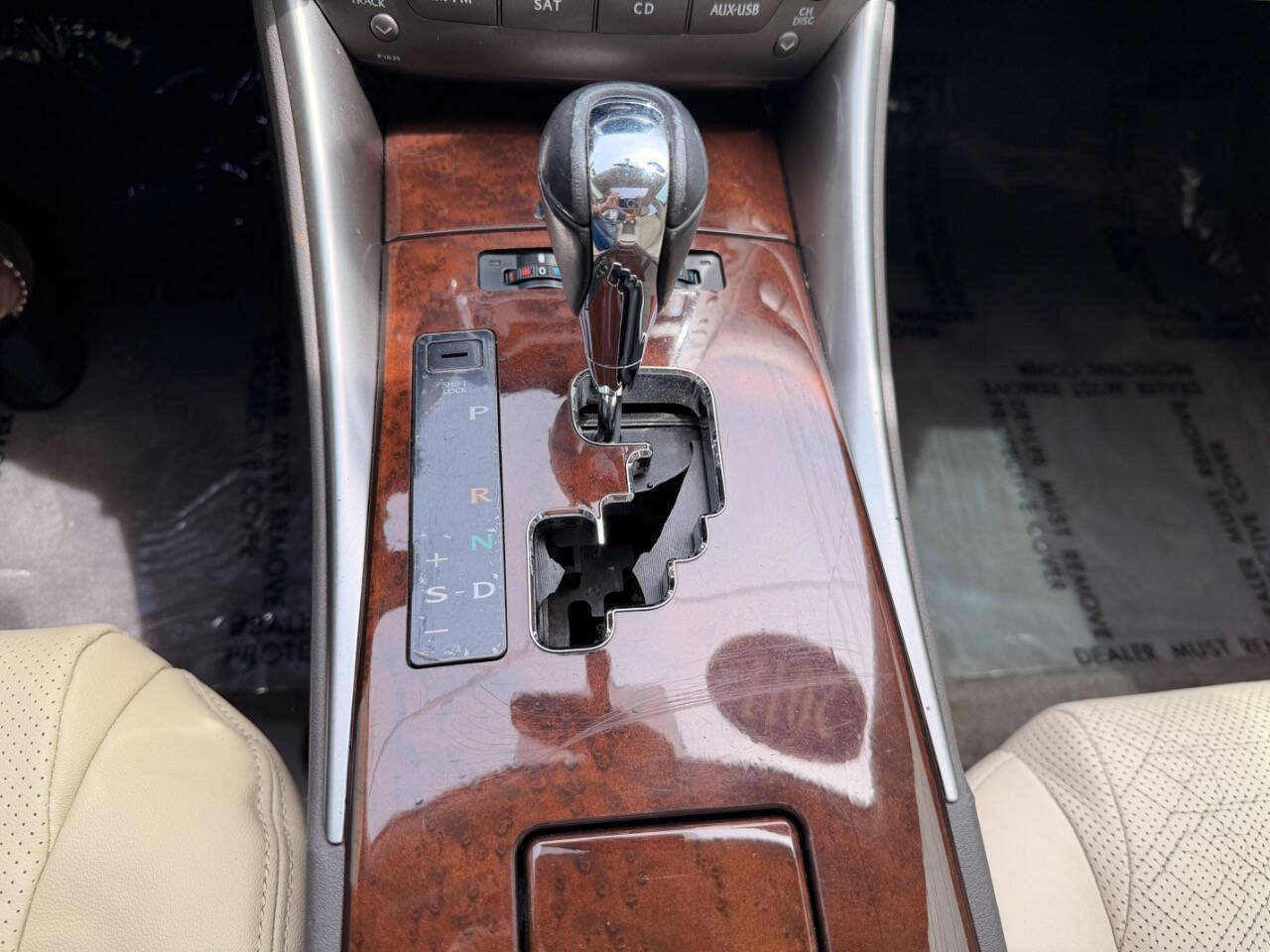 Used 2011 Lexus IS 250 w/ Premium Pkg Value Edition RWD image 40