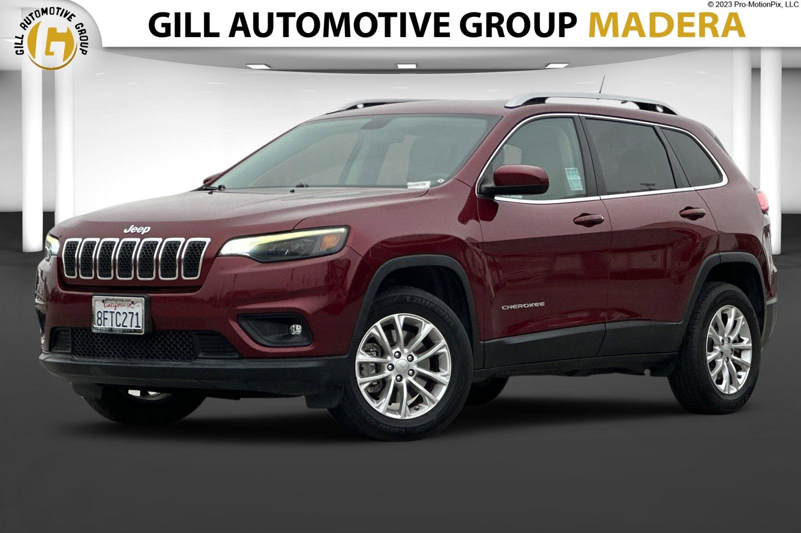 Used 2019 Jeep Cherokee Latitude w/ Popular Appearance Group