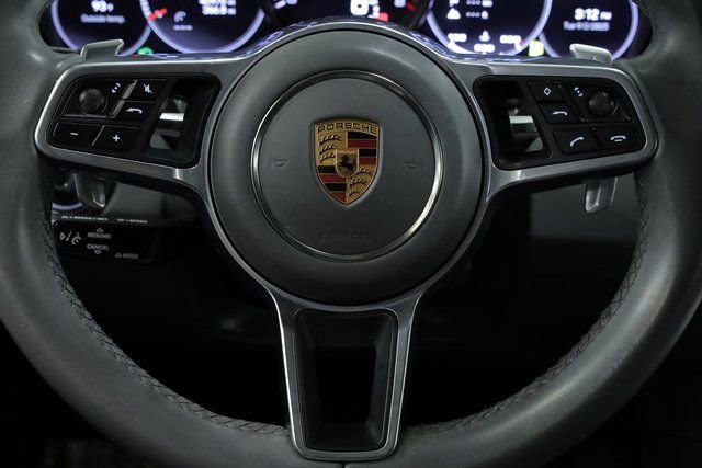 Used 2022 Porsche Cayenne Platinum Edition image 14