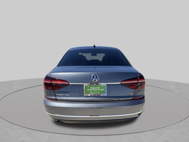 Used 2017 Volkswagen Passat 1.8T SEL Premium FWD image 4
