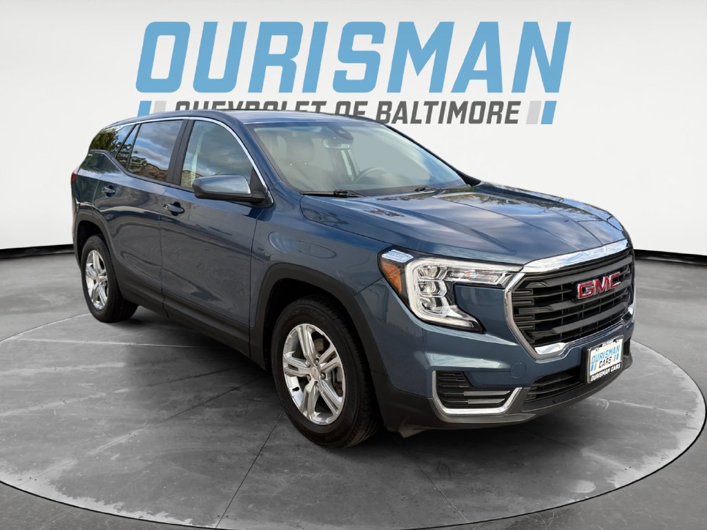 Used 2024 GMC Terrain SLE AWD/4WD image 1