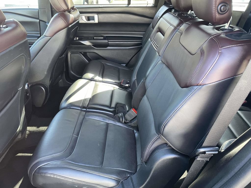 Used 2020 Ford Explorer Platinum AWD/4WD image 22