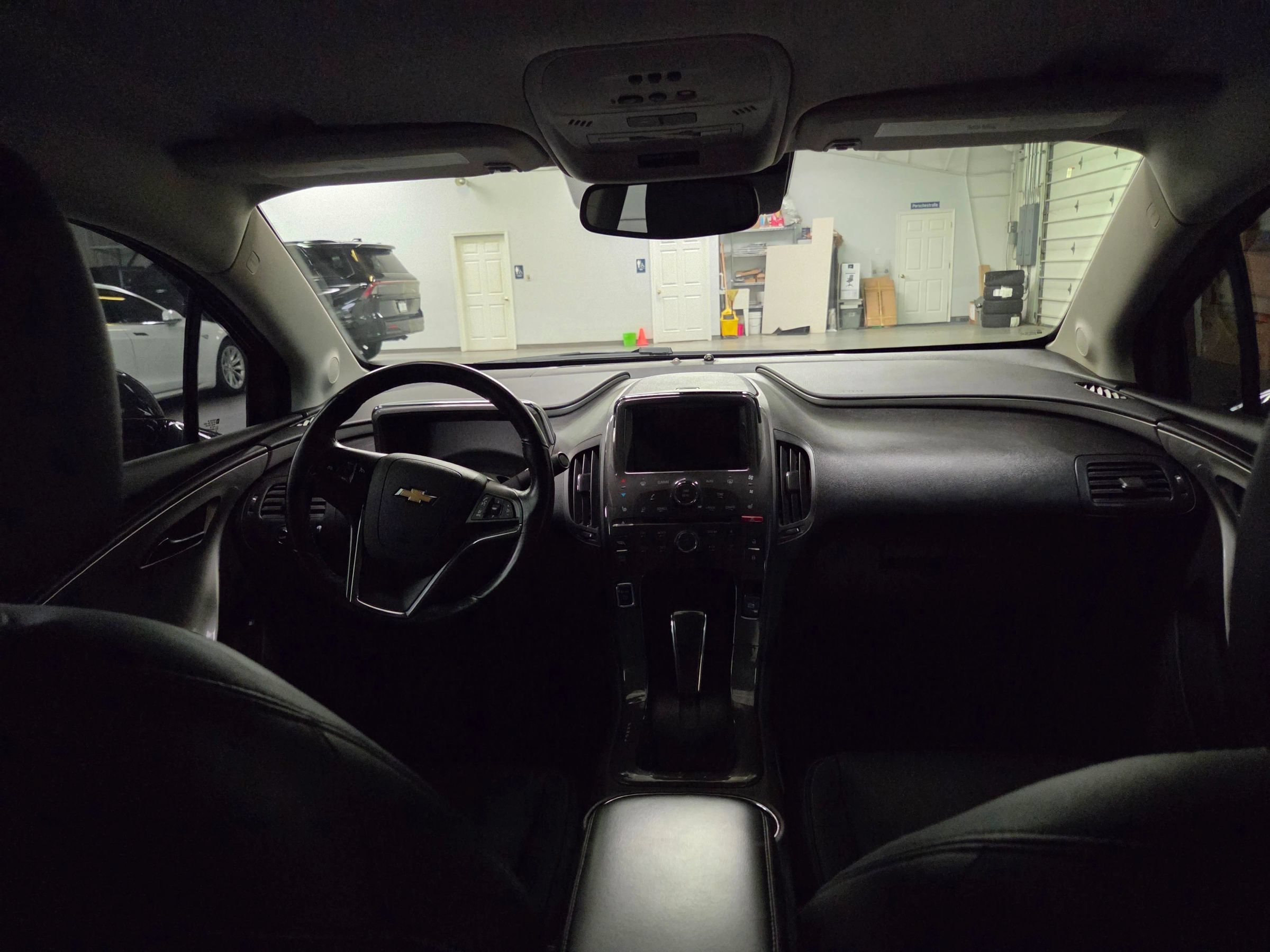 Used 2014 Chevrolet Volt Premium w/ Premium Trim Package FWD image 35