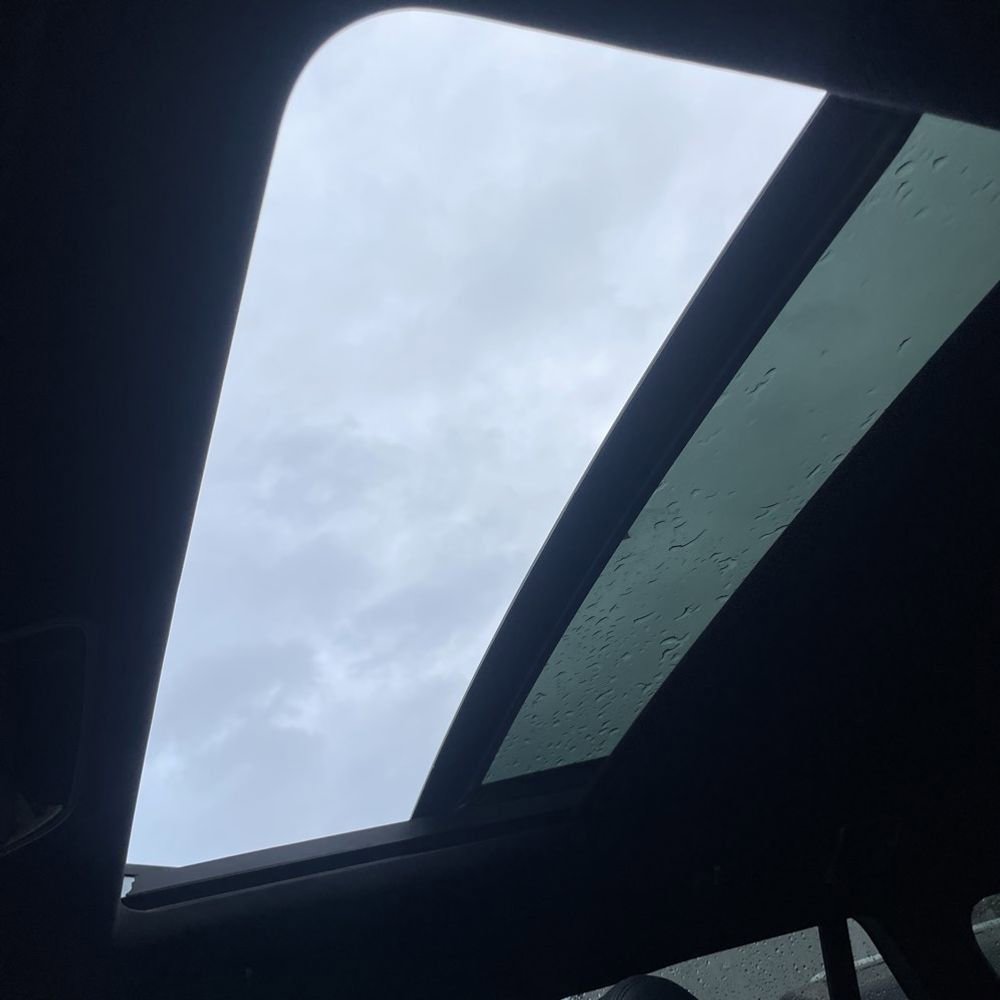 Used 2017 Land Rover Range Rover HSE image 14