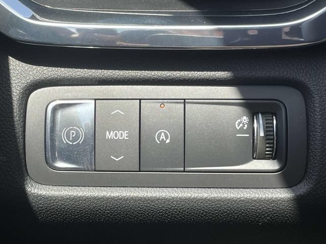New 2025 GMC Acadia Elevation FWD image 28