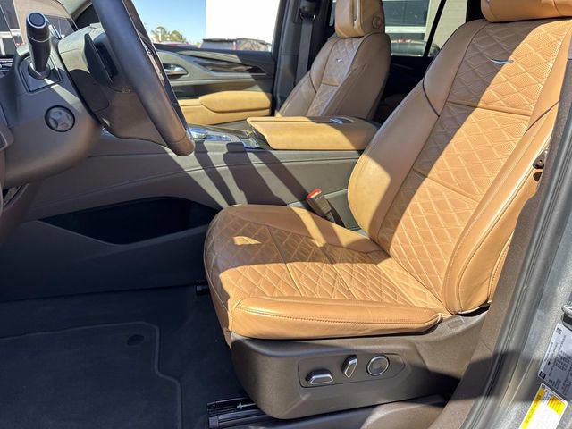 Used 2023 Cadillac Escalade Sport w/ LPO, ONYX Package image 20