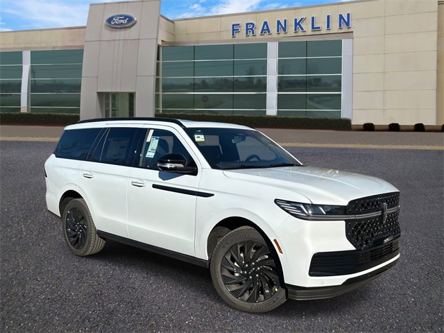 New 2025 Lincoln Navigator Reserve w/ Jet Appearance Package