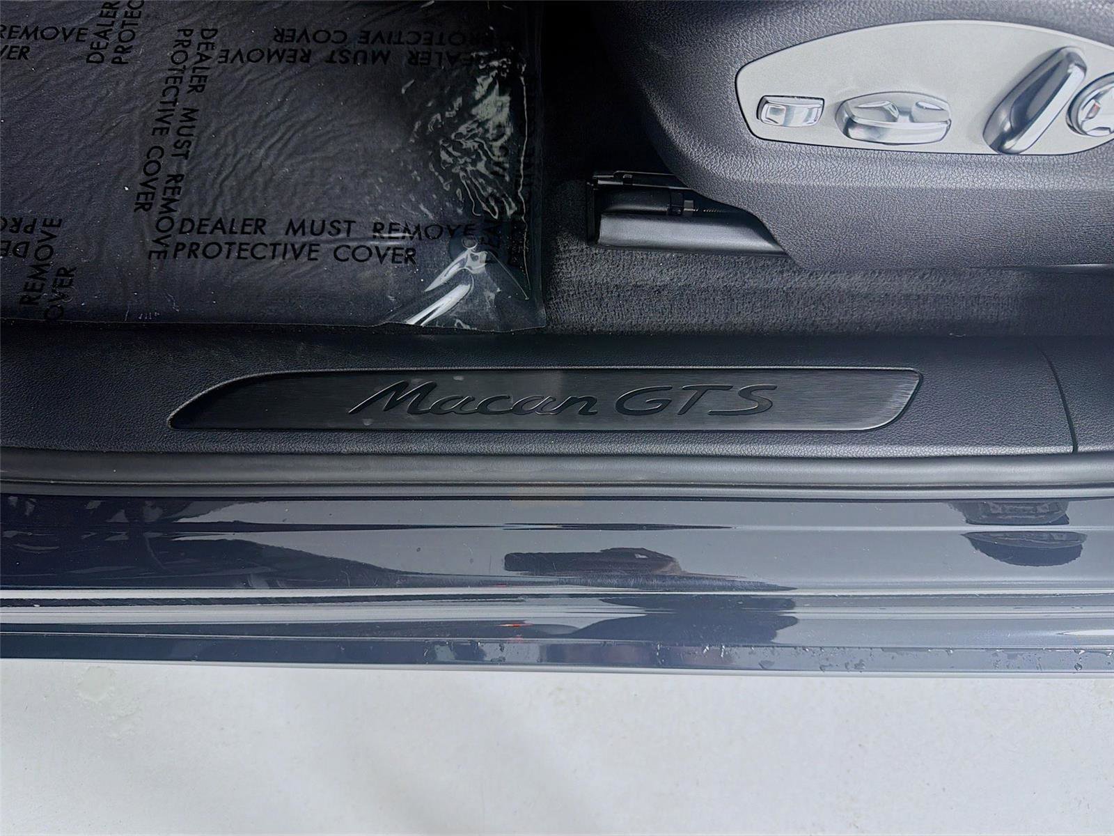 Certified 2023 Porsche Macan GTS AWD/4WD image 10