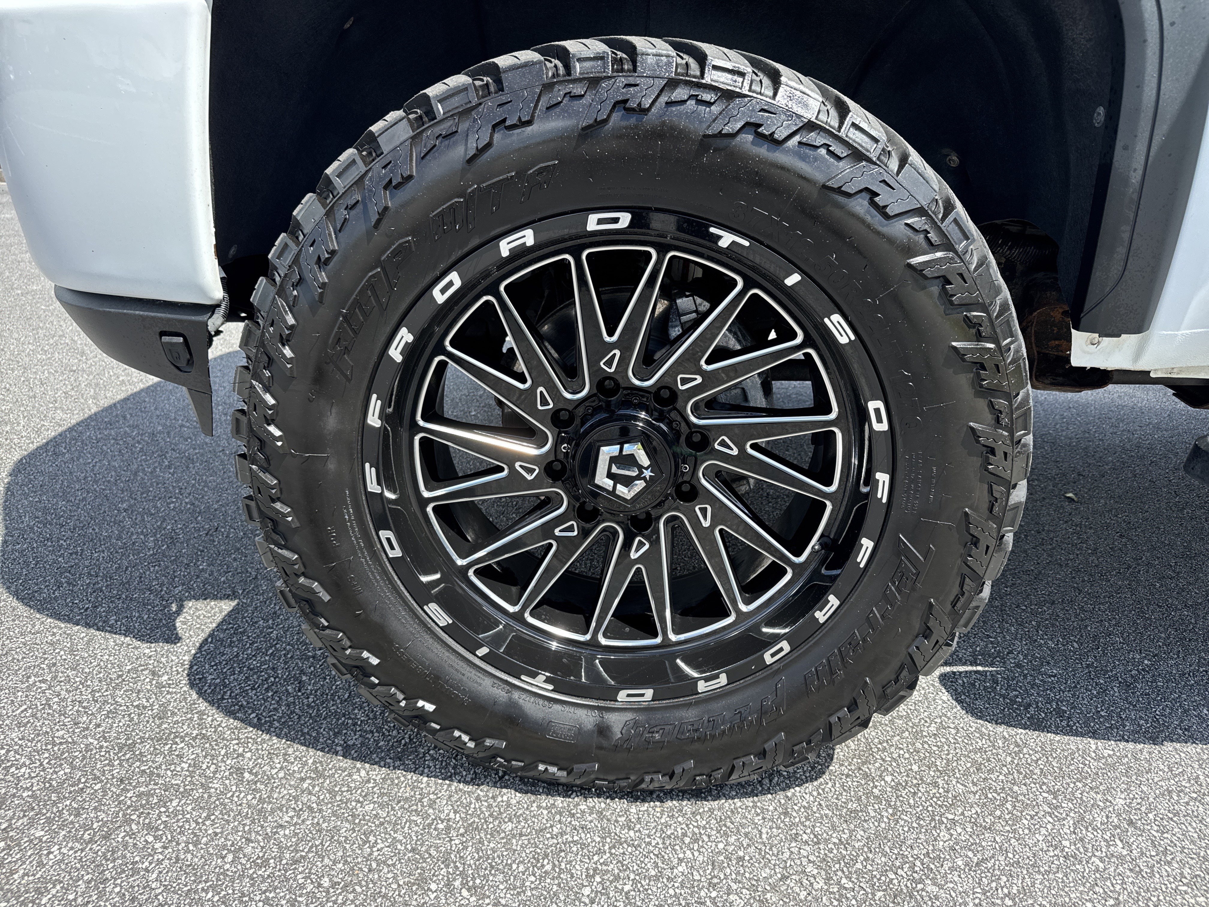 Used 2022 GMC Sierra 2500 Denali AWD/4WD image 13