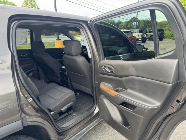Used 2020 GMC Acadia SLE FWD image 15