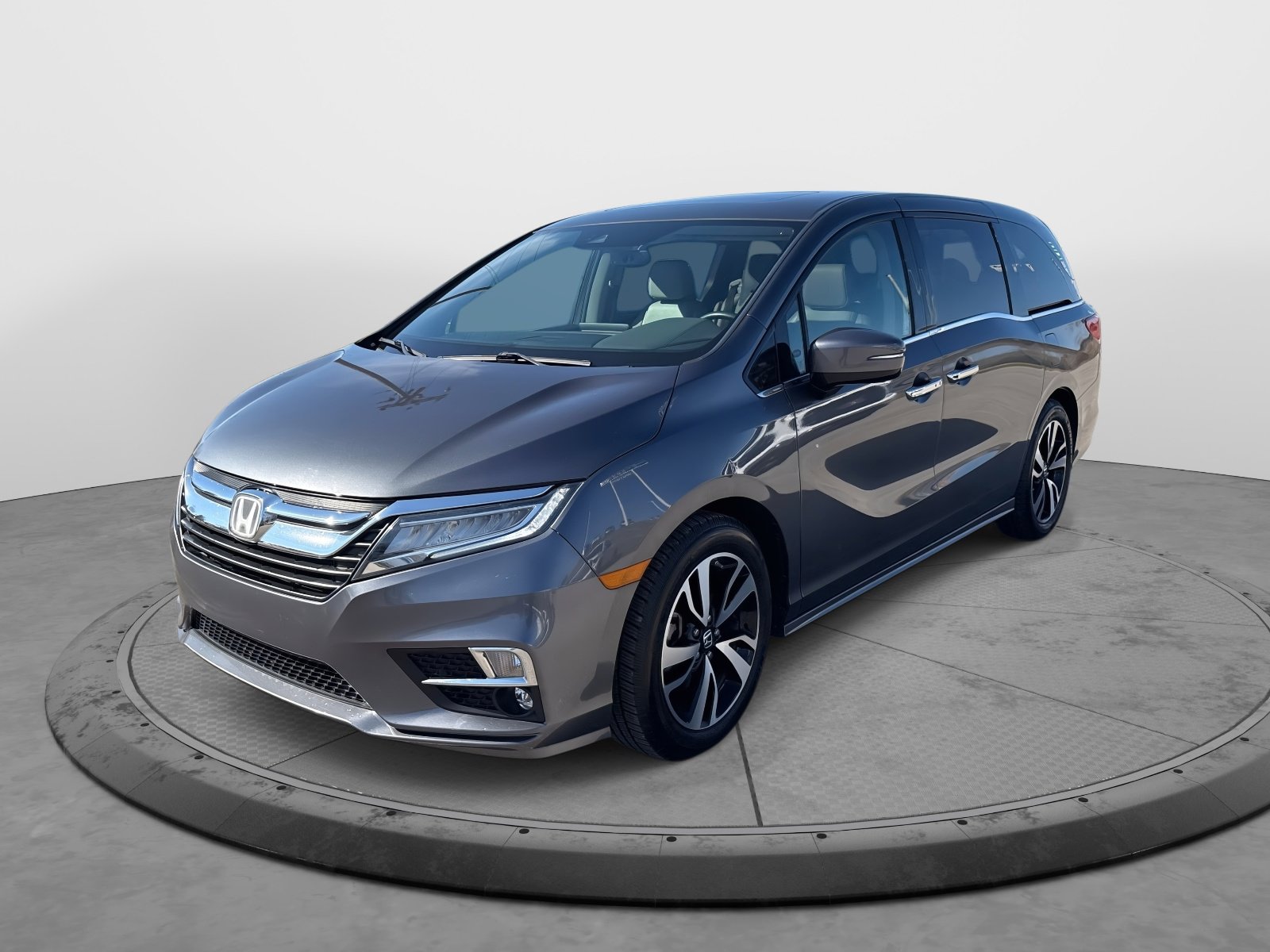 Used 2018 Honda Odyssey Elite image 3