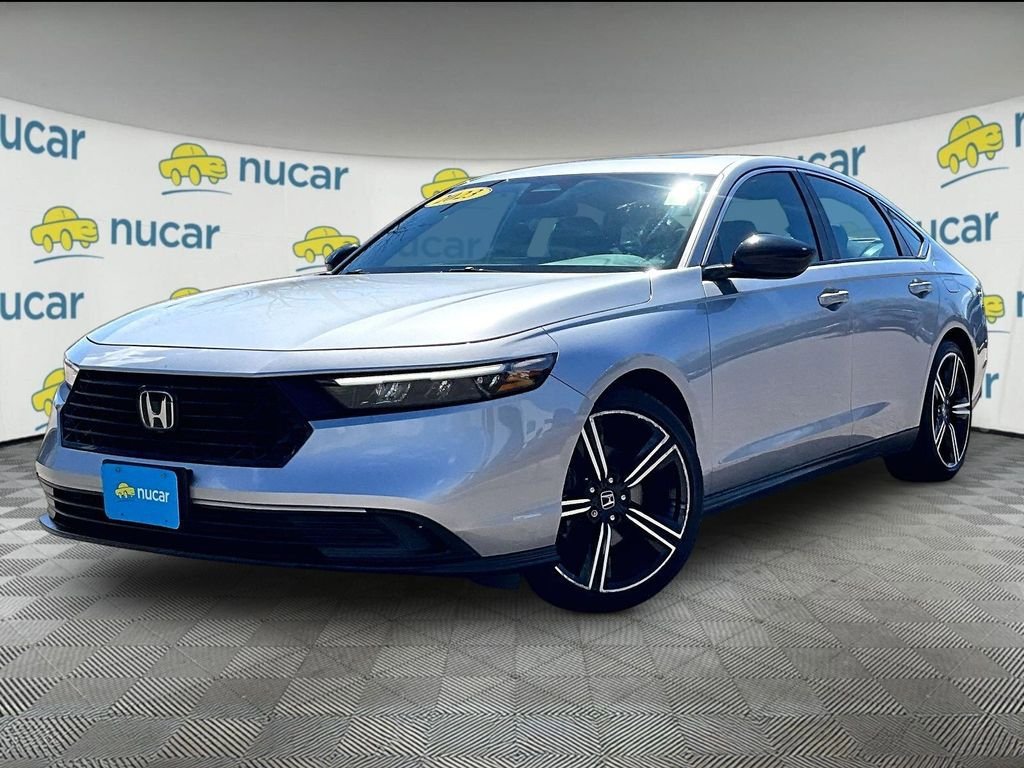 Used 2023 Honda Accord Sport image 3