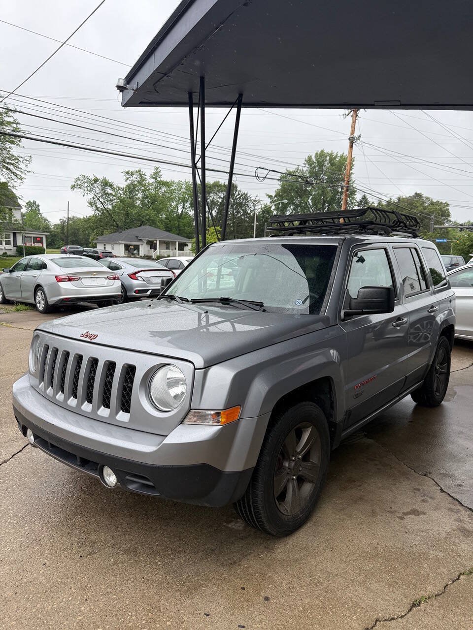 Used 2017 Jeep Patriot 75th Anniversary w/ Power Value Group FWD image 3
