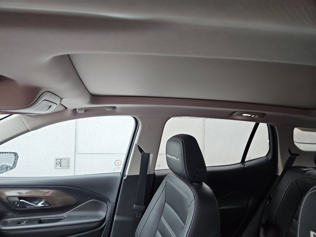 Used 2023 GMC Terrain Denali w/ LPO, Floor Liner Package image 8
