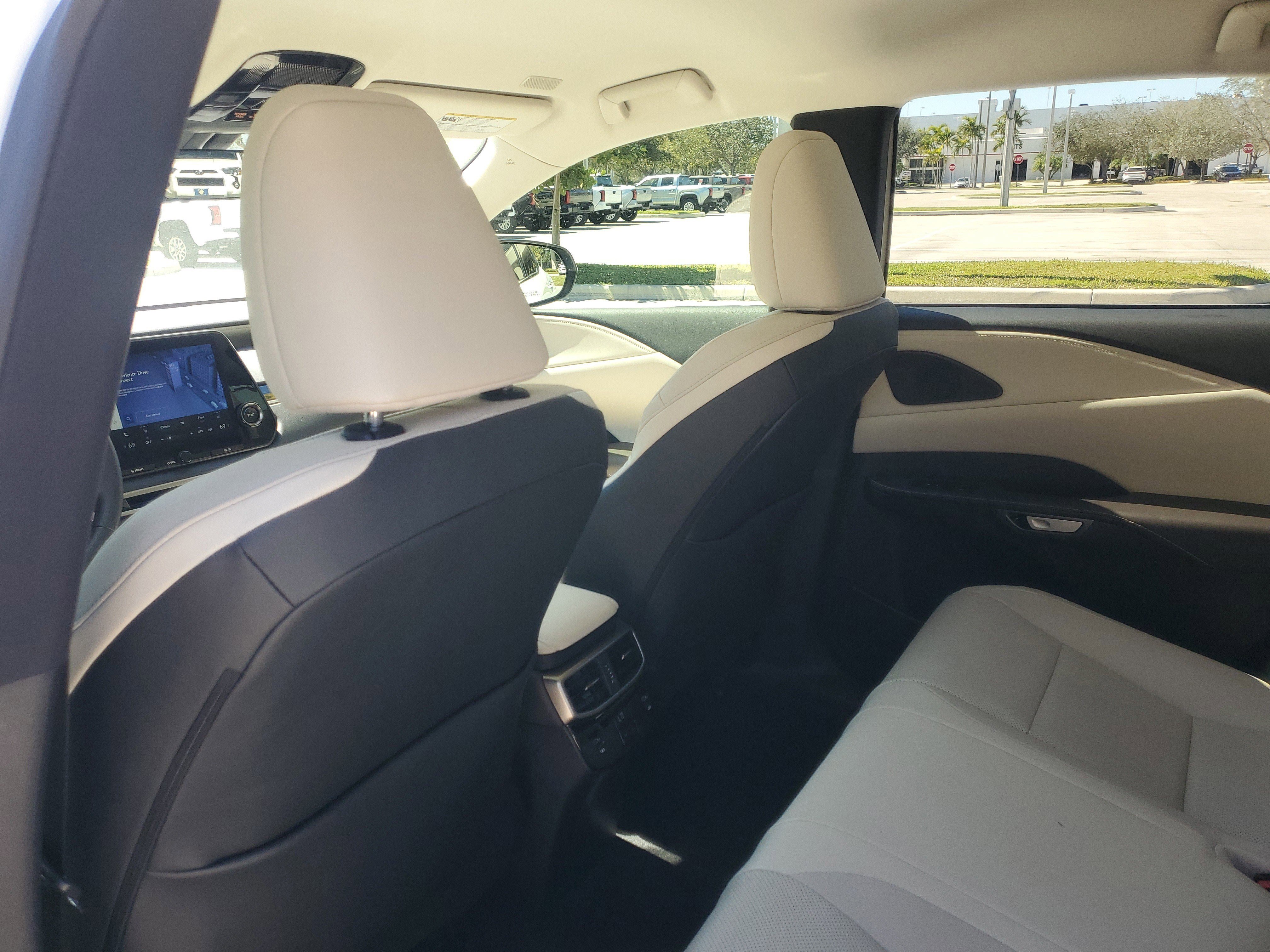 Used 2023 Lexus RX 350 FWD w/ Accessory Package (Z1) image 13