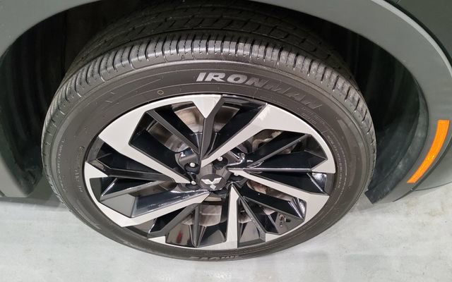 Used 2022 Mitsubishi Outlander SEL image 38