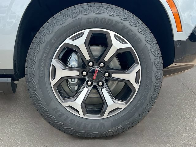 New 2026 GMC Yukon AT4 Ultimate AWD/4WD image 19