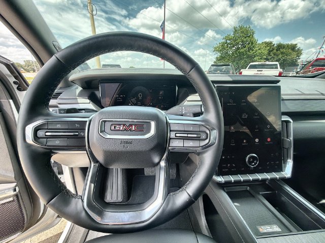 Certified 2026 GMC Acadia Elevation w/ Elevation Premium Package FWD image 11