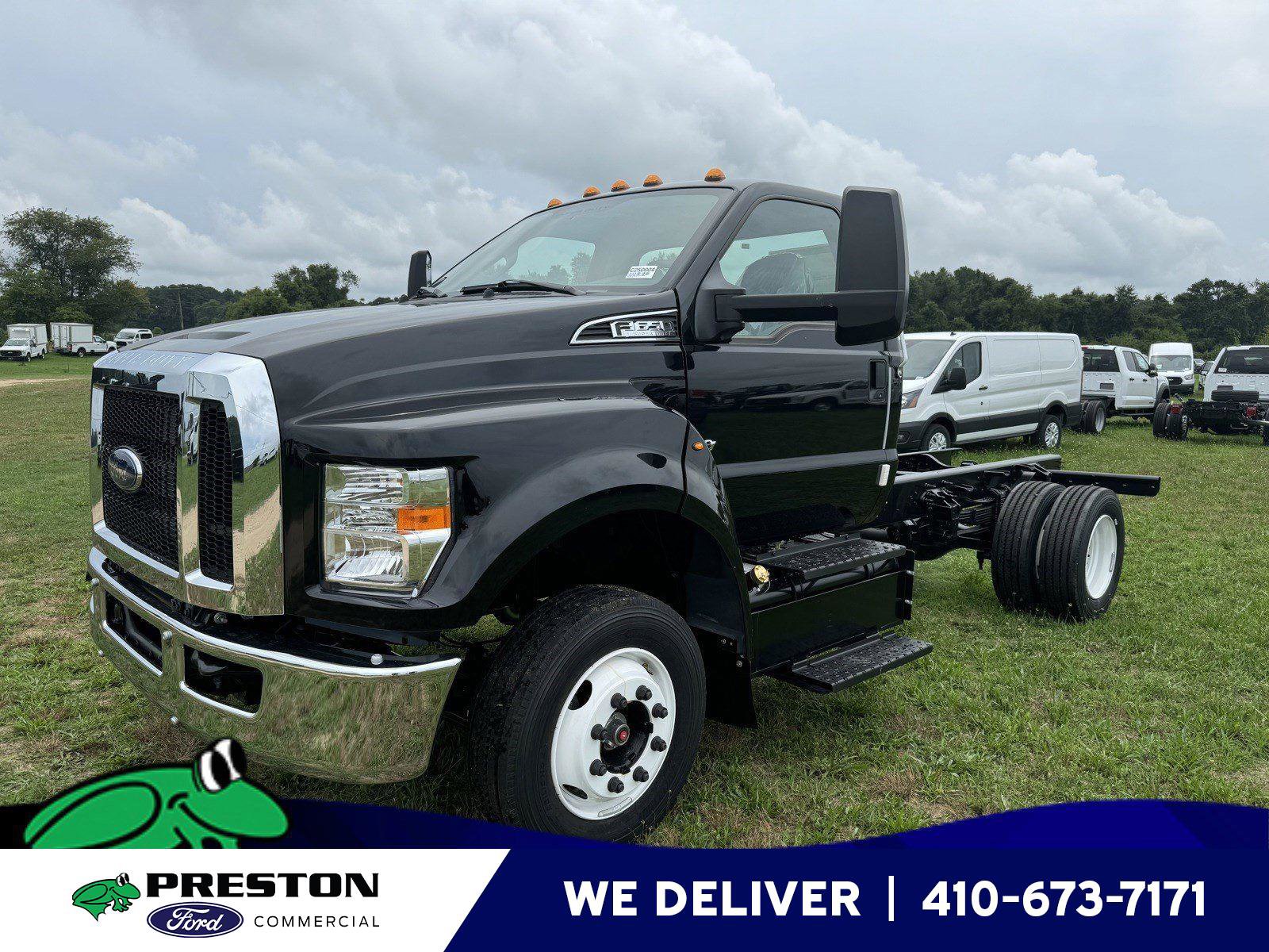 New 2025 Ford F650 2WD Regular Cab Super Duty image 1