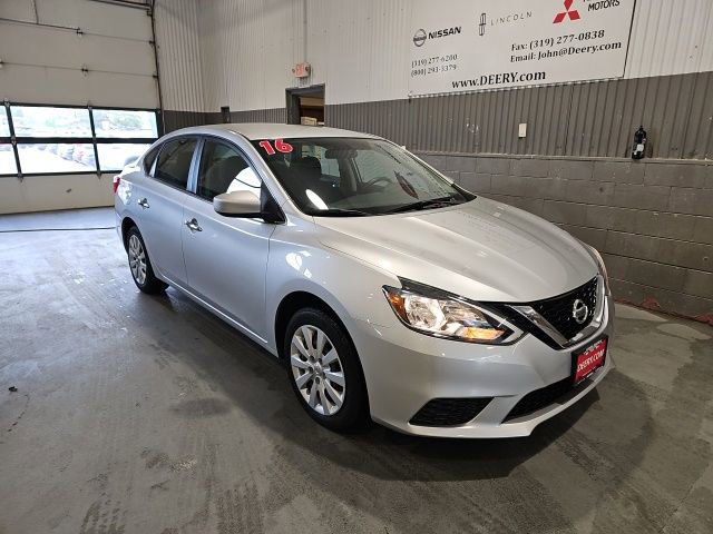 Used 2016 Nissan Sentra S FWD image 1