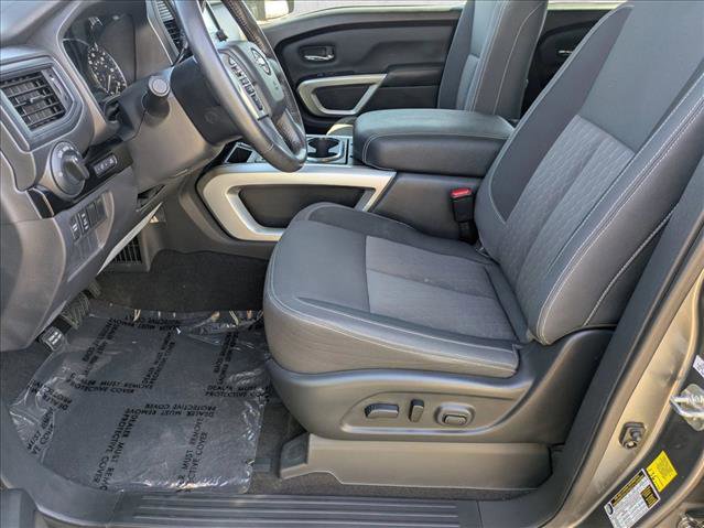 Used 2023 Nissan Titan SV w/ SV Convenience Package image 13