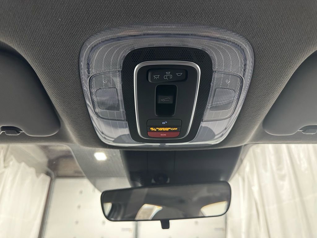 Used 2025 Hyundai Elantra SEL image 36