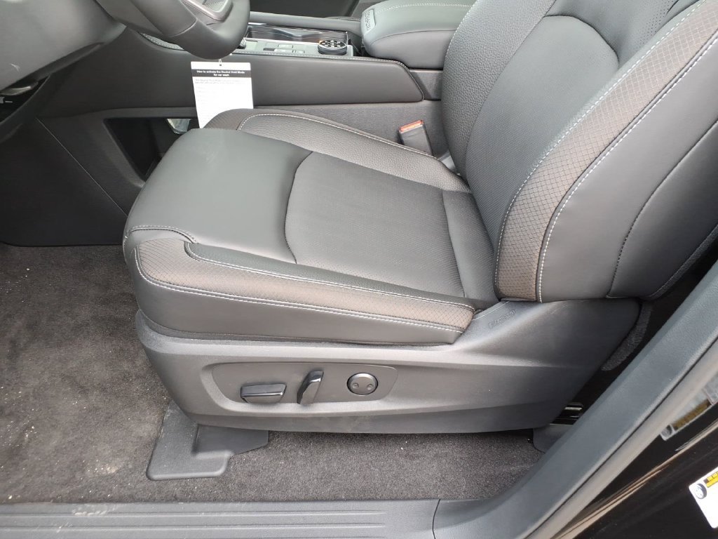 New 2026 Nissan Pathfinder SL w/ SL Premium Package AWD/4WD image 18