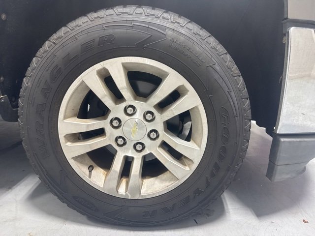 Used 2017 Chevrolet Silverado 1500 LT w/ All Star Edition image 4