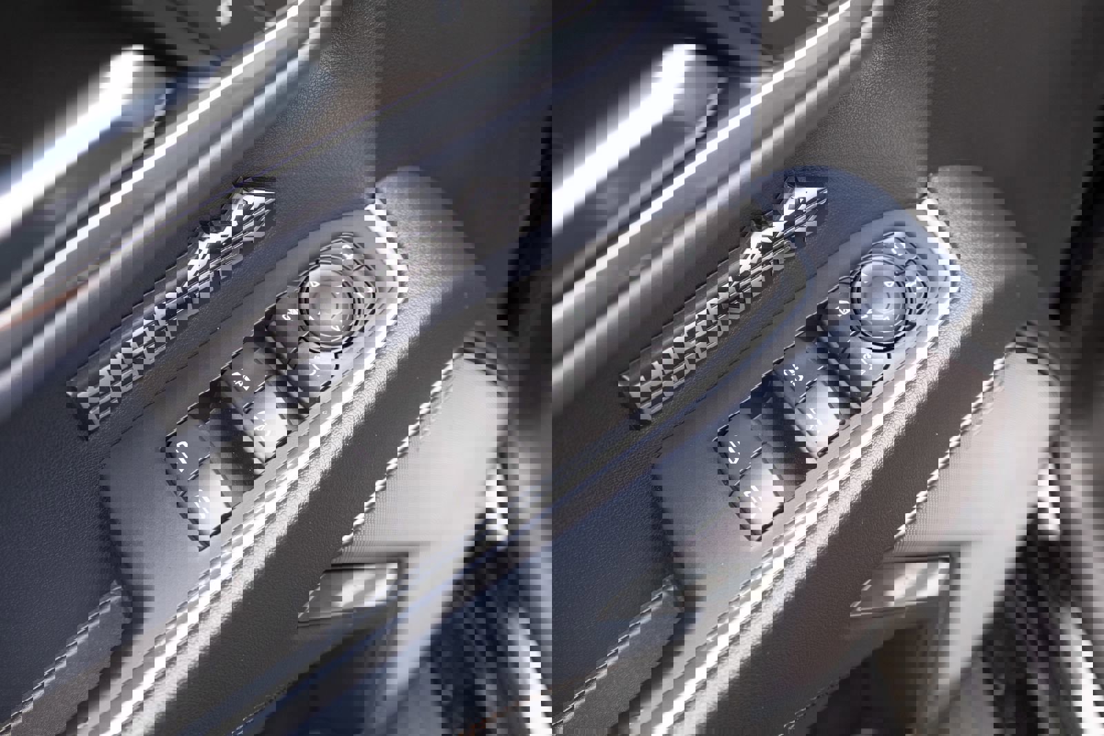 Used 2024 Chevrolet Silverado 1500 High Country w/ Technology Package image 17