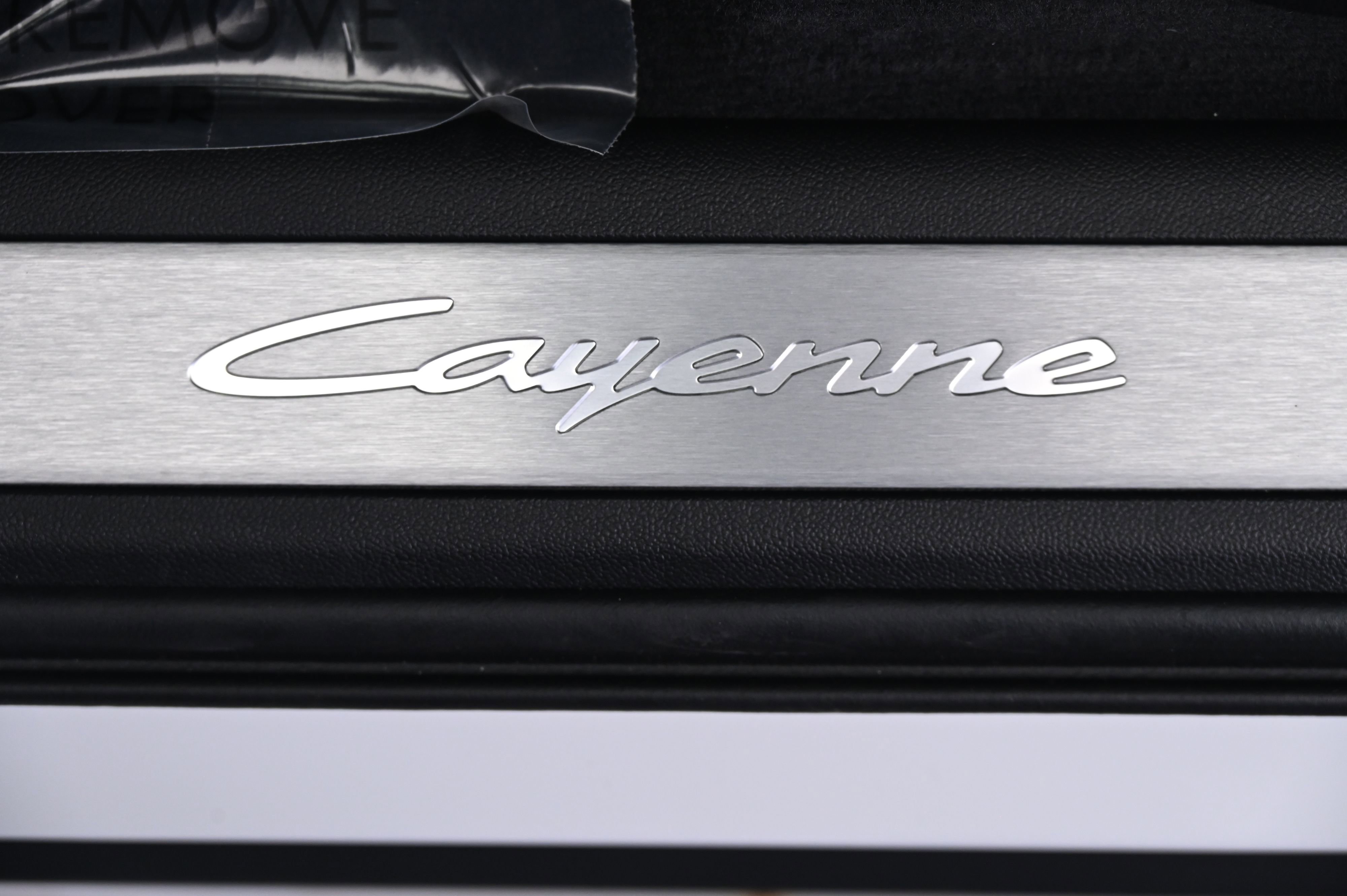 Certified 2025 Porsche Cayenne image 41
