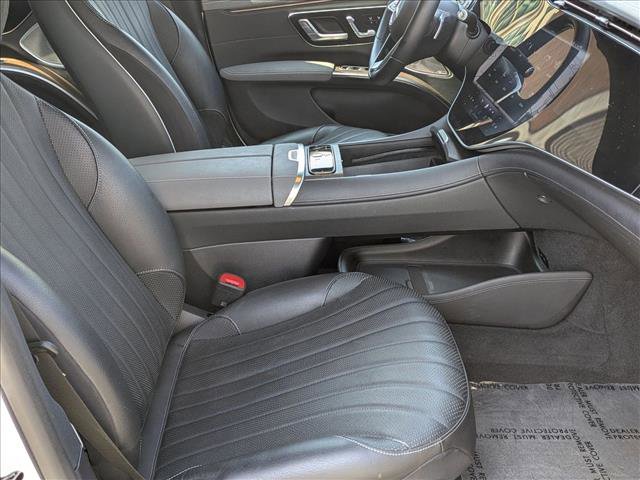 Used 2022 Mercedes-Benz EQS 580 4MATIC Sedan image 23