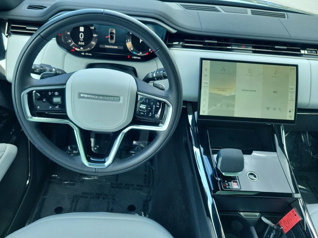 Used 2025 Land Rover Range Rover Sport SE AWD/4WD image 19