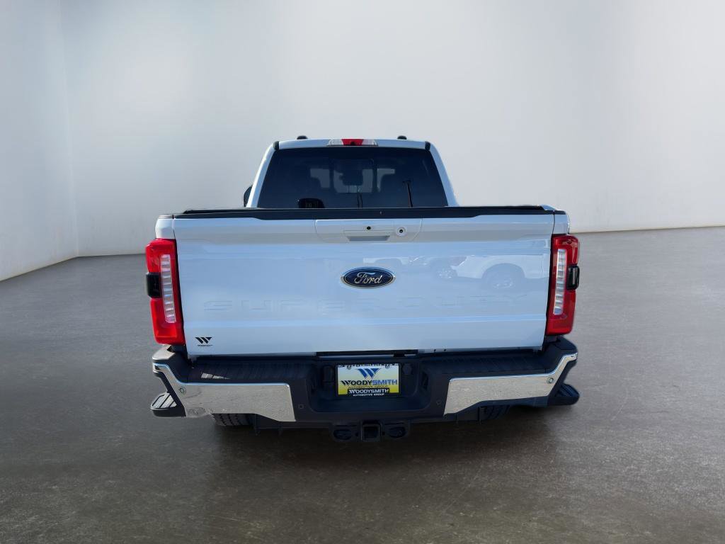 Used 2024 Ford F350 Lariat image 4