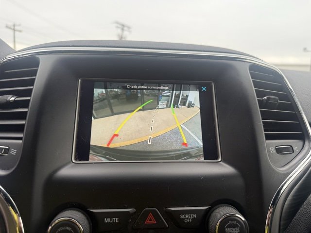 Used 2020 Jeep Grand Cherokee Laredo image 10