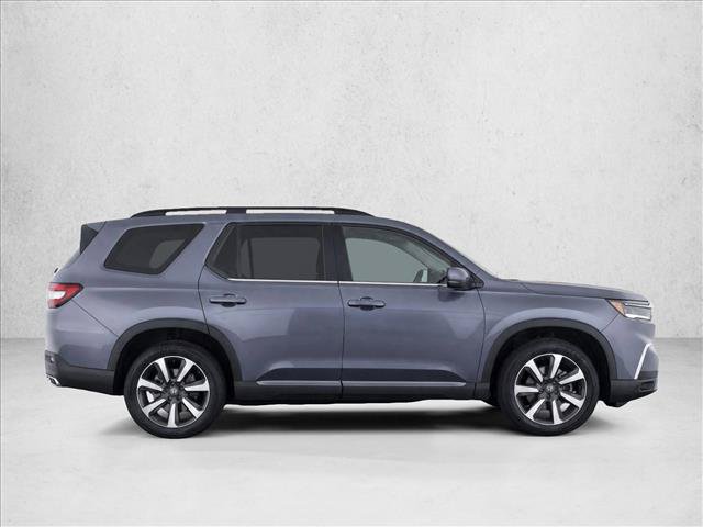 Used 2024 Honda Pilot Touring image 8