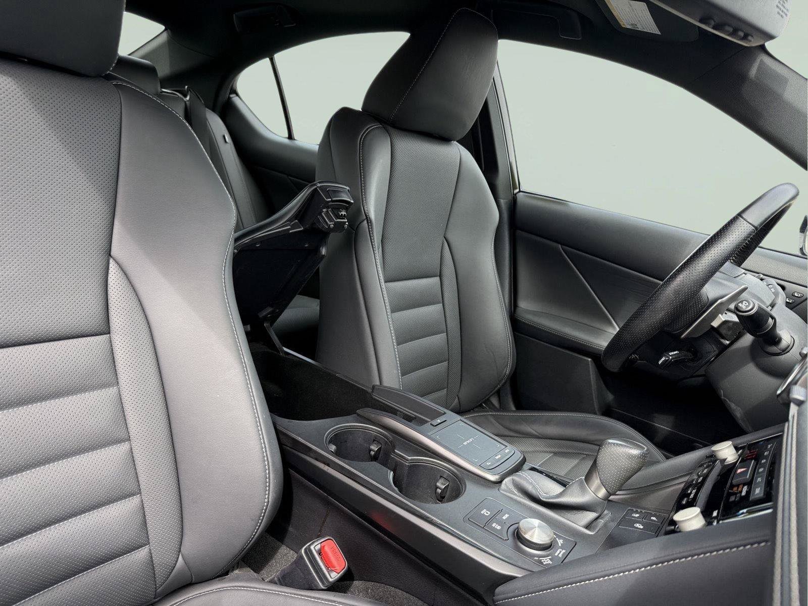 Certified 2022 Lexus IS 500 w/ Accessory Package 2 RWD image 25