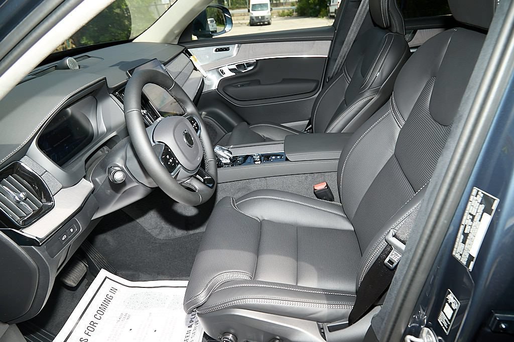 New 2026 Volvo XC90 T8 Ultra w/ Lounge Package AWD/4WD image 14